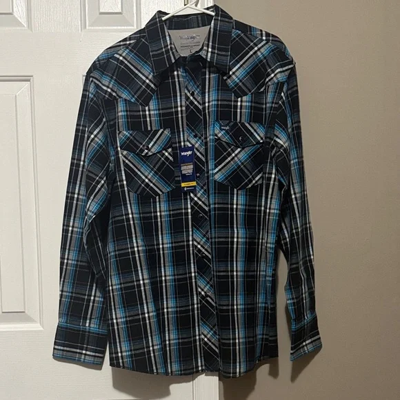 Wrangler Men's Plaid Shirt in Black and Blue Size Large - Picture 1 of 6